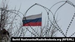19 мая МИД России объявил о самом масштабном ответе на американские санкции, обнародовав список из пятисот американцев, которым будет запрещен въезд в Россию
