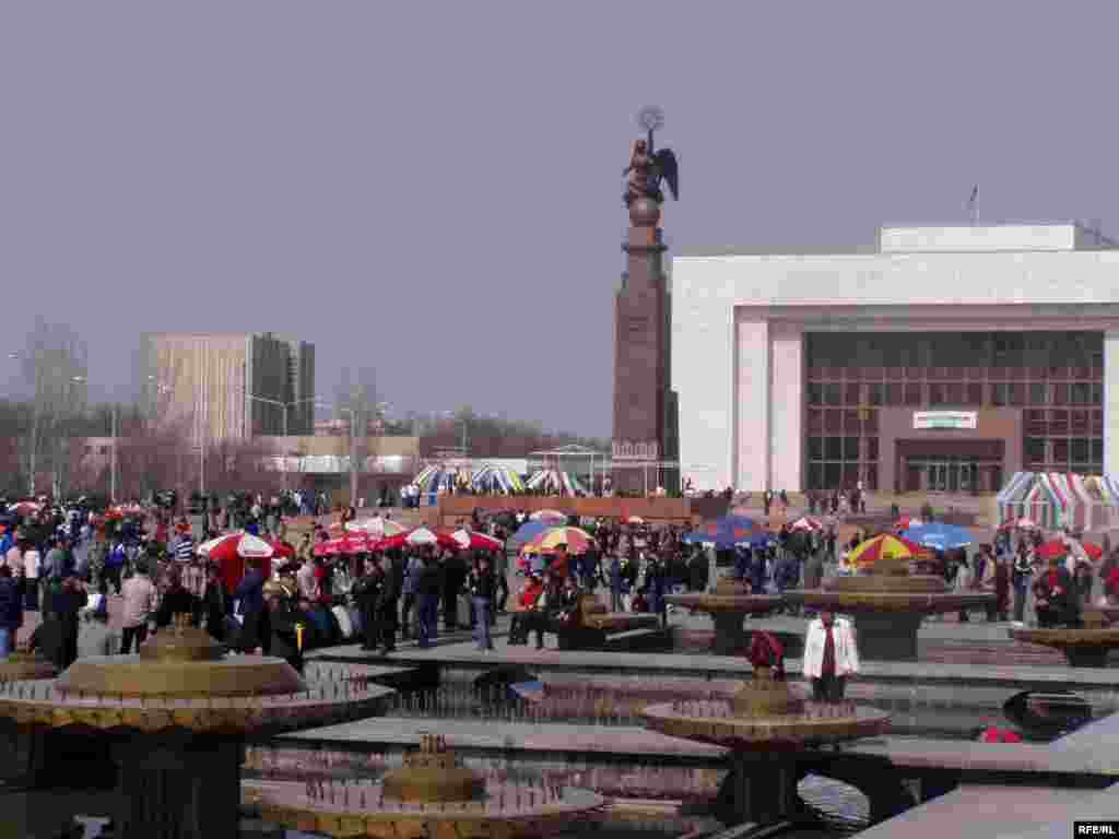 &quot;Тюльпановая революция&quot; 2005 года.