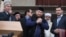 Глава Чечни Рамзан Кадыров (в центре) на открытии мечети в Шали 