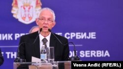Vreme je da se povučem i prepustim boljima da vode pandemiju: Predrag Kon na jednoj od konferencija za medije u Predsedništvu Srbije