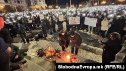 Skup u Skoplju na kojem je odata počasta za 59 žrtava požara u diskoteci u Kočanima, 18. mart 2025.