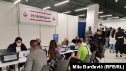 Registracijski punkt za vakcinaciju u u beogradskom tržnom centru Ušće, 6. maja 2021.