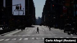 În Times Square pe timpul pandemiei de coronavirus, 26 martie 2020