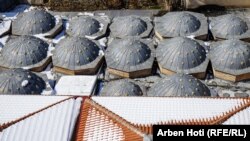 Ndërtesa e Hamamit e fotografuar nga lartë. Ky objekt është ndërtuar në shekullin XV.