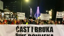 Demonstranti u Podgorici s crvenim trakama da se 'zacrvene odgovorni'