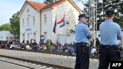 Tovarnik na granici Hravatske i Srbije u jeku izbjegličke krize 2015. Ilustracija