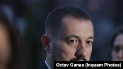 Bogdan Pîrlog, procurorul militar care a deschis dosarul 10 August, susține că a averizat conducerea Parchetului General față de ancheta deficitară în dosarul preluat de DIICOT, dar nu a primit răspuns.