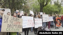 Peste 64 de ONG-uri au protestat față de decizia Primăriei Municipiului București