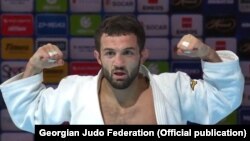 ლუხუმ ჩხვიმიანმა 60 კილოგრამ წონით კატეგორიაში ფინალის გზაზე ექვსი მეტოქე დაამარცხა.