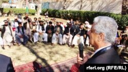 قادر بلوڅ یو غونډې ته وینا کوي