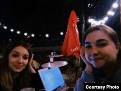 Victoria Colesnic și Natalia Sergheev.