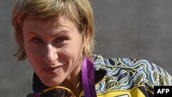 Інна Осипенко-Радомська на байдарці-одиночці