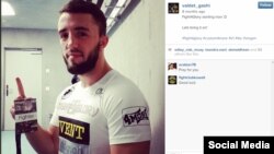 Valdet Gashi, Instagram