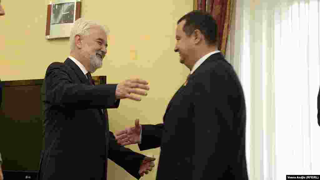 Ivica Dačić preuzeo je dužnost od Mirka Cvetkovića