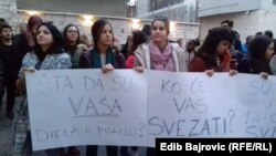Sa protesta ispred Parlamenta FBiH