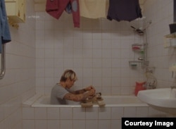 Кадр из фильма Екатерины Селенкиной "Обходные пути"