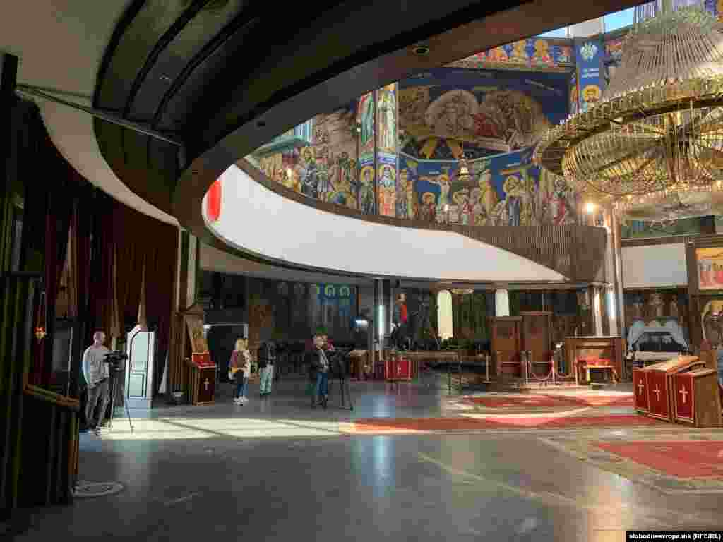 Unutra su na kratko mogli samo predstavnici medija.