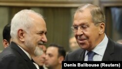 محمد جواد ظریف (راست)‌و سرگئی لاوروف، وزیران حارجه ایران و روسیه