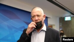 U saopštenju ministra odbrane Benija Ganca 20. juna, Izrael prvi put otvoreno pominje regionalni vojni savez sa arapskim partnerima, navela je agencija AP.
