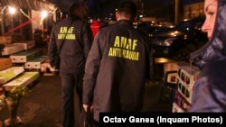 Multe firme intră în insolvență sau faliment pentru a nu plăti dările la stat sau datoriile. Înainte de a intra în insolvență, patrimoniul este mutat pe numele altor societăți sau ale unor persoane fizice care nu legătură cu acționariatul.