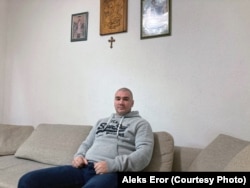 Boris Knežević u svom domu u Kragujevcu