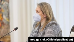 Министерката за одбрана Славјанка Петровска.