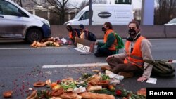 Активисти на „Последна генерација“