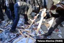 Митинг против Янгулбаевых в Грозном