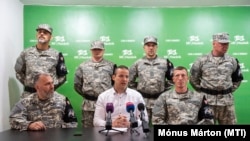 Toroczkai László itt éppen a "Nemzeti Légió" megalakulását jelenti be 2019-ben, a szervezetből végül nem lett semmi