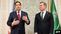 2025 წლის 11 მარტი, აშშ-ის სახელმწიფო მდივანი მარკო რუბიო და ეროვნული უსაფრთხოების მრჩეველი მაიკ უოლცი ჯედაში უკრაინულ დელეგაციასთან შეხვედრის შემდეგ. კრემლი ამბობს, რომ მათგან სამშვიდობო შეთანხმების დეტალებს ელოდება.