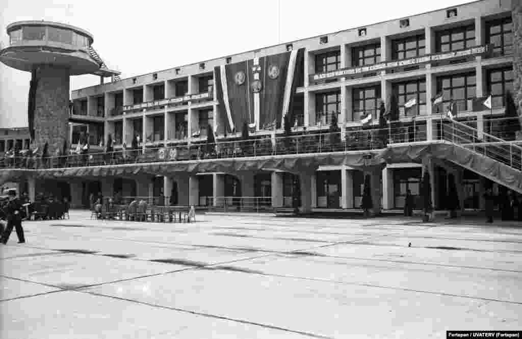 A repülőtér átadása 1950-ben