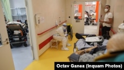 Pentru ca un pacient român să poată acorda rețete online, medicii de familie trebuie să folosească cardul de sănătate al pacientului, în prezența acestuia. 