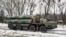 Na fotografiji ruskog Ministarstva odbrane od 9. februar 2022. sistem protivvazdušne odbrane S-400 sa zajedničke vojne vježbe Rusije i Bjelorusije na poligonu u bjeloruskom regionu Brest, oko 50 kilometara udaljenom od ukrajinske granice.