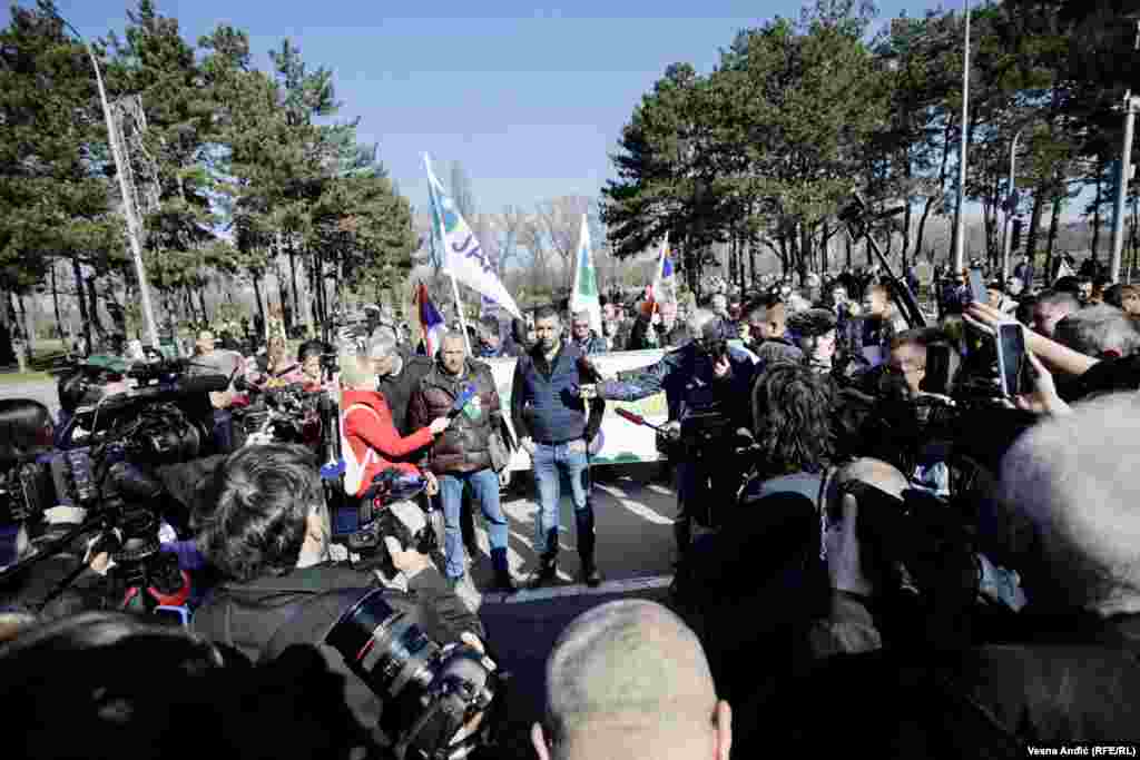 Predsednik Srbije Aleksandar Vučić odbacio je 14. februara mogućnost susreta sa ekološkim aktivistima i građanima.