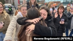 Zagrljaji na putu ka Novom Sadu, 30. januar 2025.