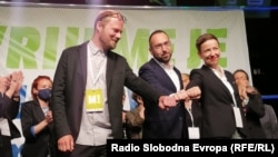 Tomislav Tomašević sa dogradonačelnicima iz koalicije "Možemo" Lukom Korlaetom i Danijelom Dolanec u izbornom štabu nakon objavljivanja rezultata u Zagrebu, 30. svibanj