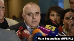 Опрос Левана Кипиани в здании тбилисского судадлился не очень долго – всего два часа