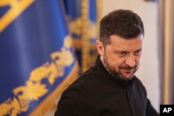 Președintele Ucrainei, Volodimir Zelenski, la o conferință de presă la Kiev, 4 iunie 2025