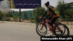 Kabul residents are buying bicycles to beat the frequent hours-long traffic jams in the teeming capital.