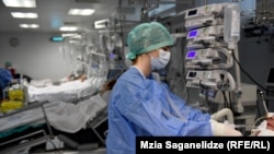 илустрација, пациенти со ковид 19