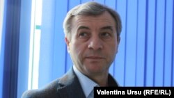  Corneliu Furculiță