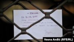 U Srbiji i Bosni i Hercegovini već traje ekonomska kriza zbog korona virusa, poslodavci gube, a radnici ostaju bez posla i plata