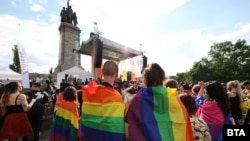 София прайд започна с концерт пред Паметника на съветската армия в столицата