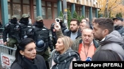 Ispred zgrade Višeg javnog tužilaštva i suda u Novom Sadu, 28. novembar 2024.