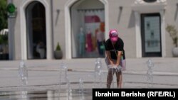 Kosova nën rrezet përvëluese të diellit 