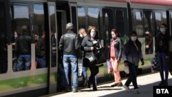 Пътници на Централна гара в София