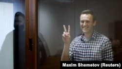 Една от последните снимки на Алексей Навални. 20 февруари 2021 г. в съда в Москва