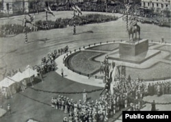 Otkrivanje spomenika u Sankt Peterburgu