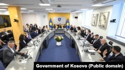 Qeveria e Kosovës gjatë një mbledhjeje. (Fotografi nga arkivi)