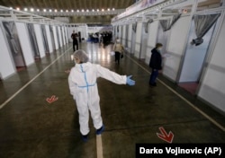 Centrul de vaccinare anti-Covid 19 cu produsul chinezesc de la Sinopharm, Belgrad, 17 februarie 2021.